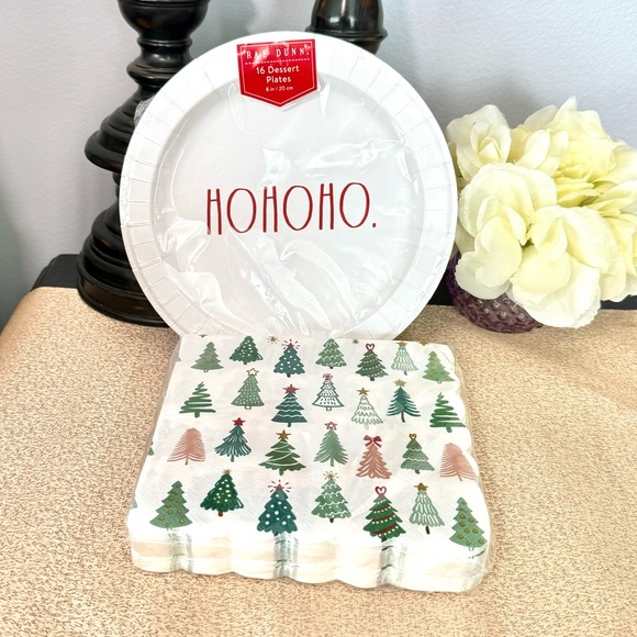 NWT Rae Dunn MERRY and BRIGHT/ HO HO HO🎄Plate Bundle - Picture 3 of 4
